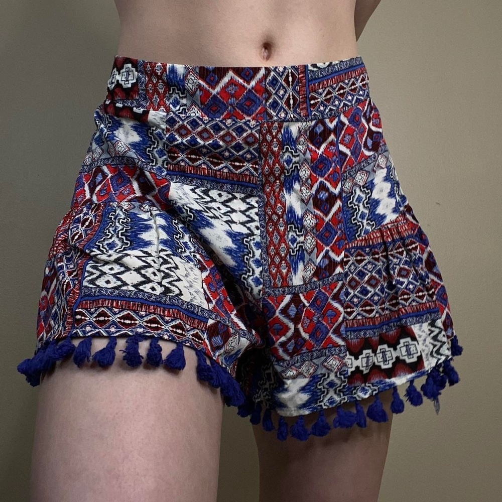 UMGEE Colorful Tassel Fringe Shorts D-23